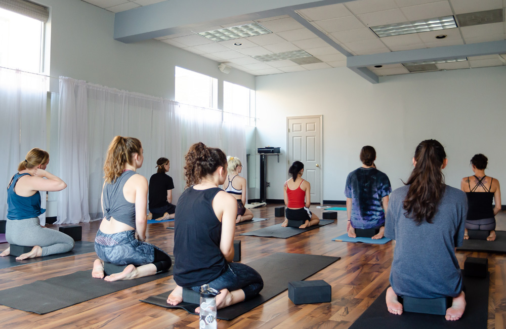 zen yoga columbus class session